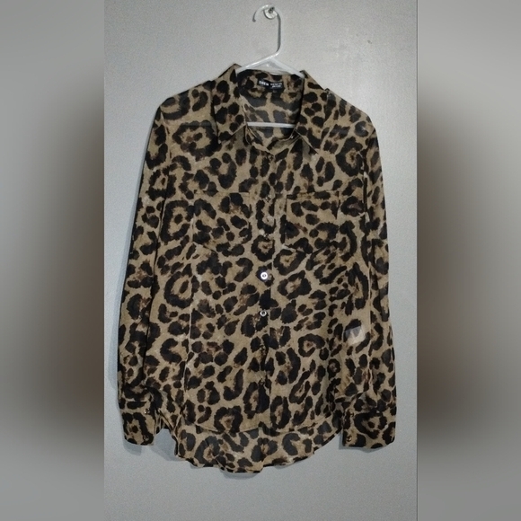 SHEIN Tops - SHEIN Animal Print Women's Blouse (12)